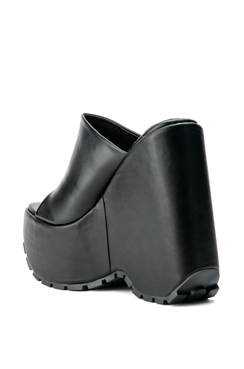 MEANIE CHUNKY MULE IN BLACK