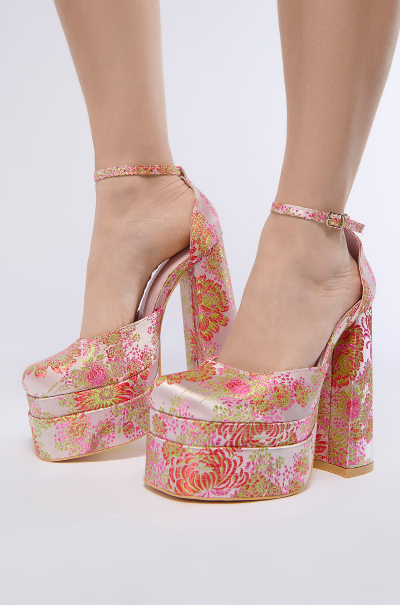 AZALEA WANG ZIPPORAH PINK BROCADE PLATFORM SANDAL