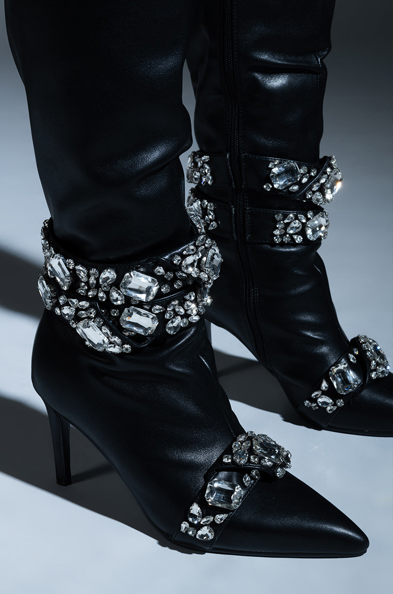 AZALEA WANG ALONZA BLACK DIAMOND EMBELLISHED BOOT