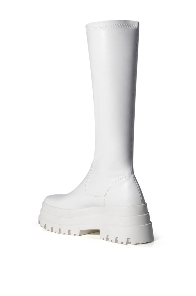 AZALEA WANG ARETHA STRETCH BOOT IN WHITE