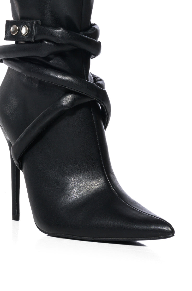 AZALEA WANG RHIANNA BOOTIE IN BLACK