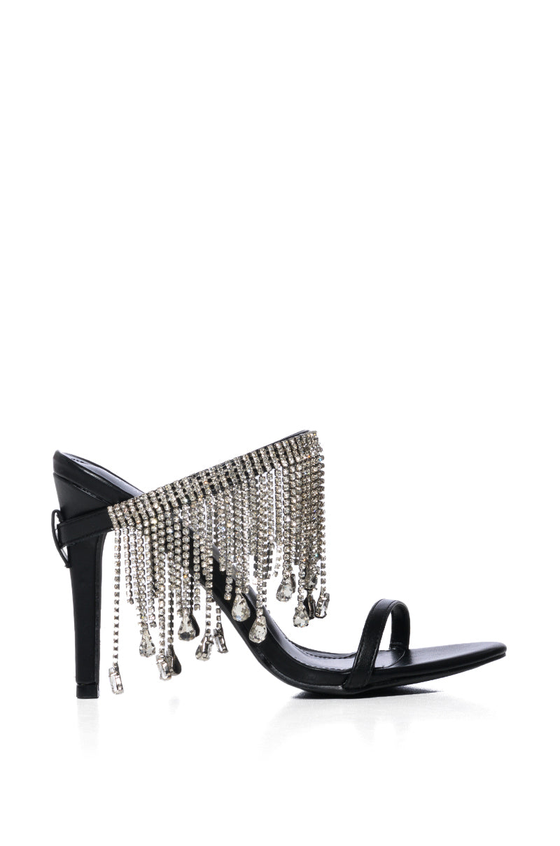 AZALEA WANG JENETTA TASSEL ROUND TOE SANDAL IN BLACK