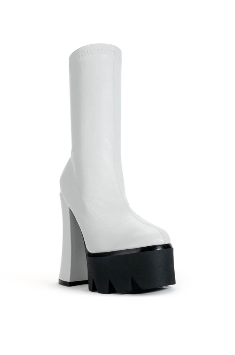 AZALEA WANG TATI CHUNKY BOOT IN WHITE