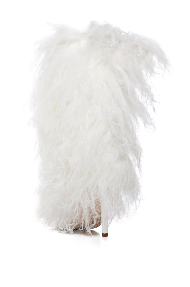 AZALEA WANG MOHAIR FUR BOOT IN WHITE