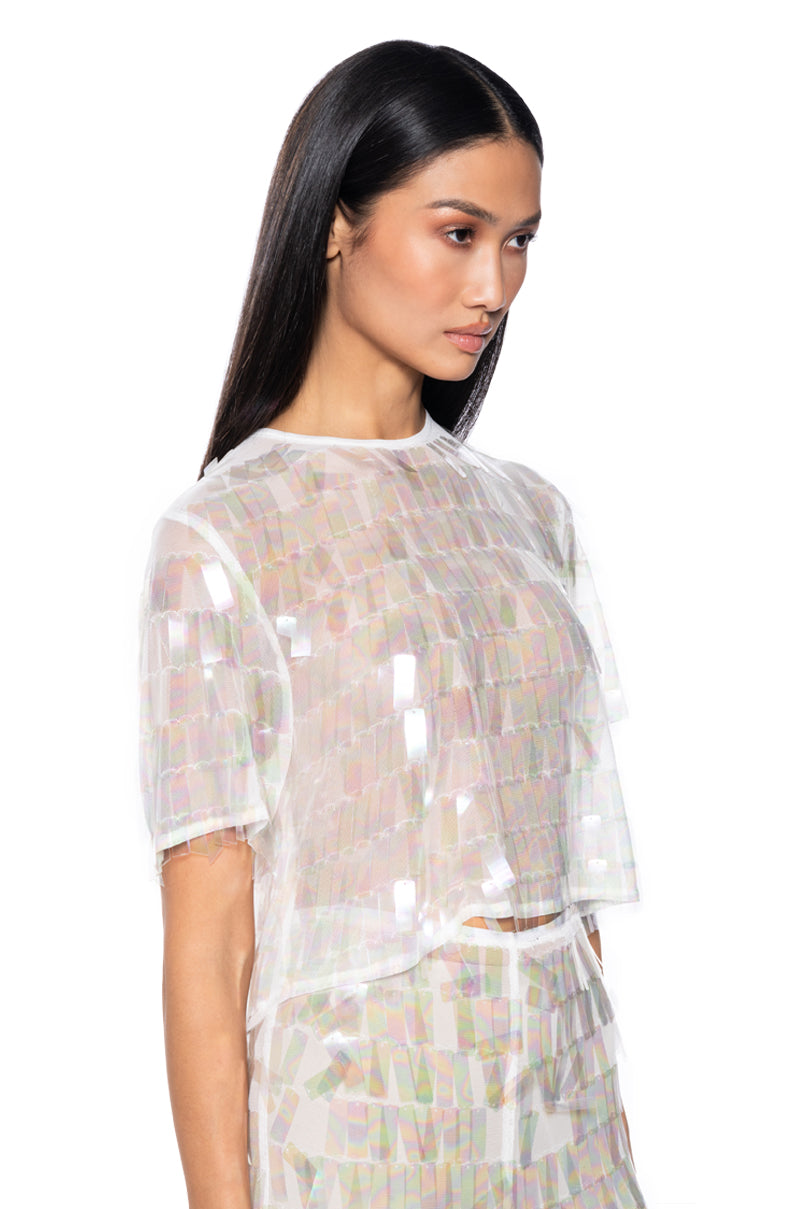 IMPRESS ME IRIDESCENT SHORT SLEEVE SEQUIN TOP