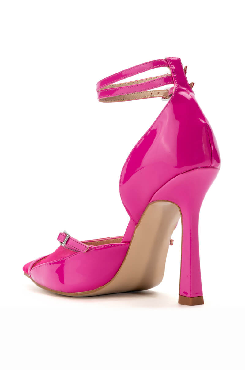 AZALEA WANG SASHA BUCKLE STRAP PUMP IN PINK