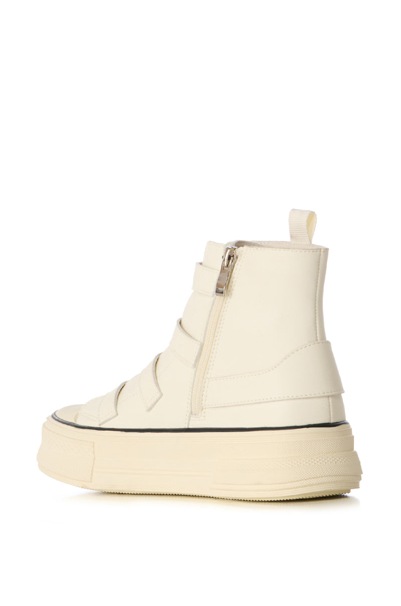 AZALEA WANG TARTLET BUCKLE WHITE SNEAKER