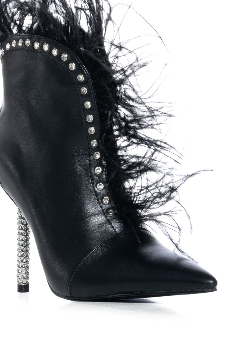 AZALEA WANG ALEJANDRA BLACK FEATHER BOOTIE