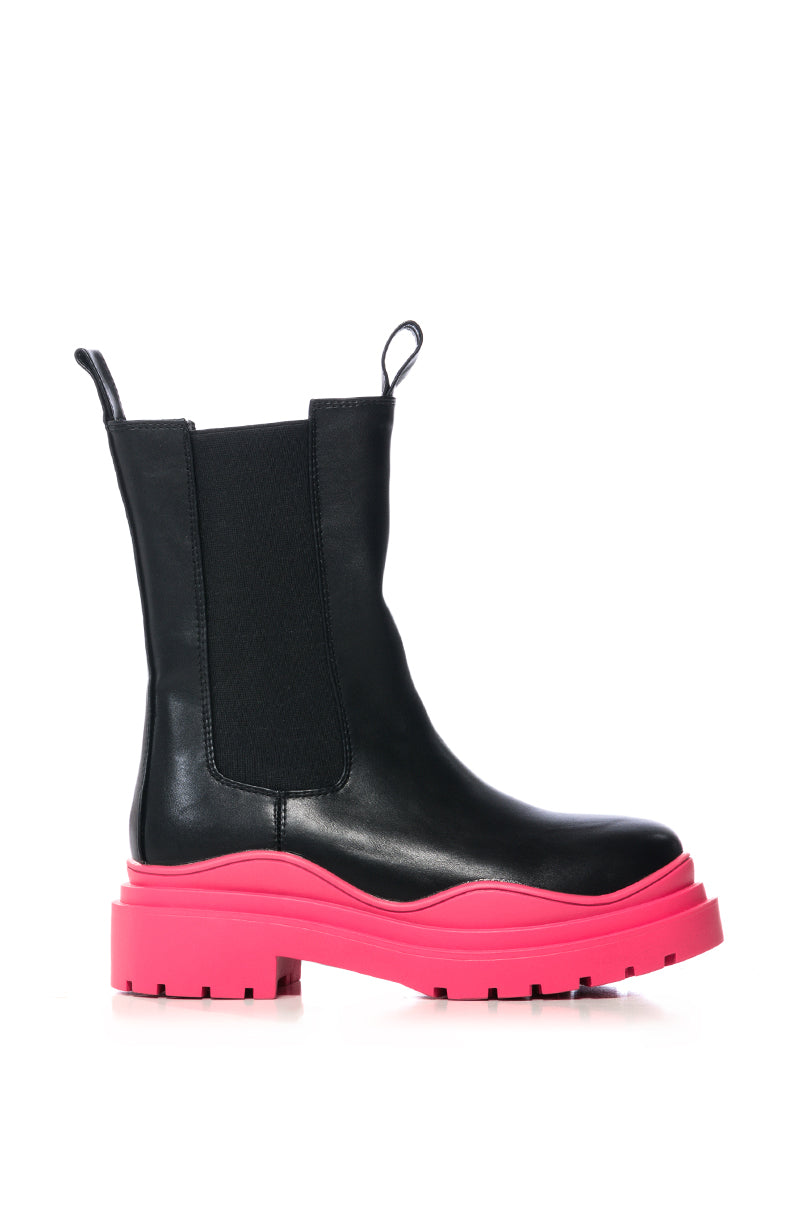 AZALEA WANG GHOSTED FLATFORM CHELSEA BOOT IN FUCHSIA