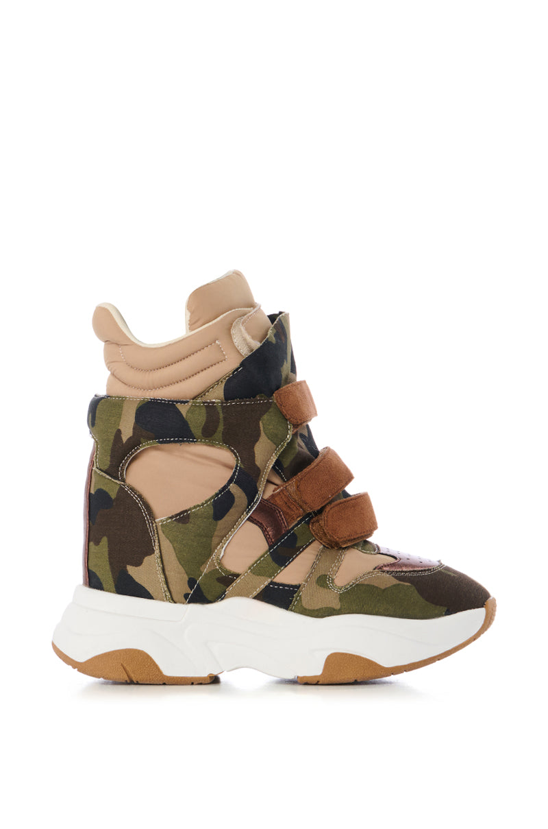 MARANTO CHUNKY CAMO SNEAKER