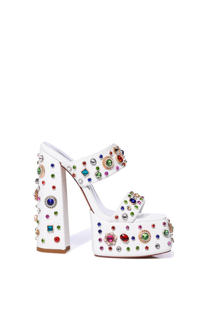 AZALEA WANG BREEZE EMBELLISHED CHUNKY SANDAL IN WHITE