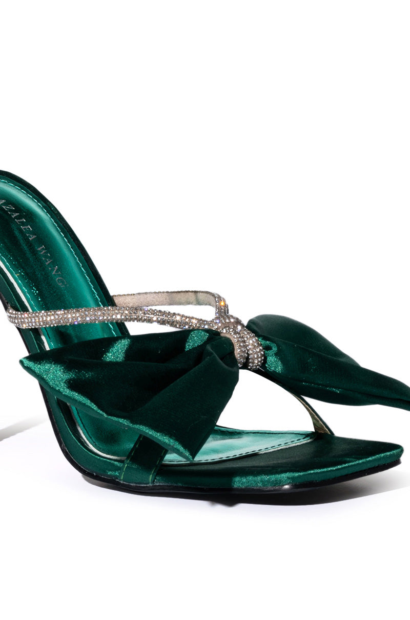 AZALEA WANG TATUM BOW SANDAL IN GREEN