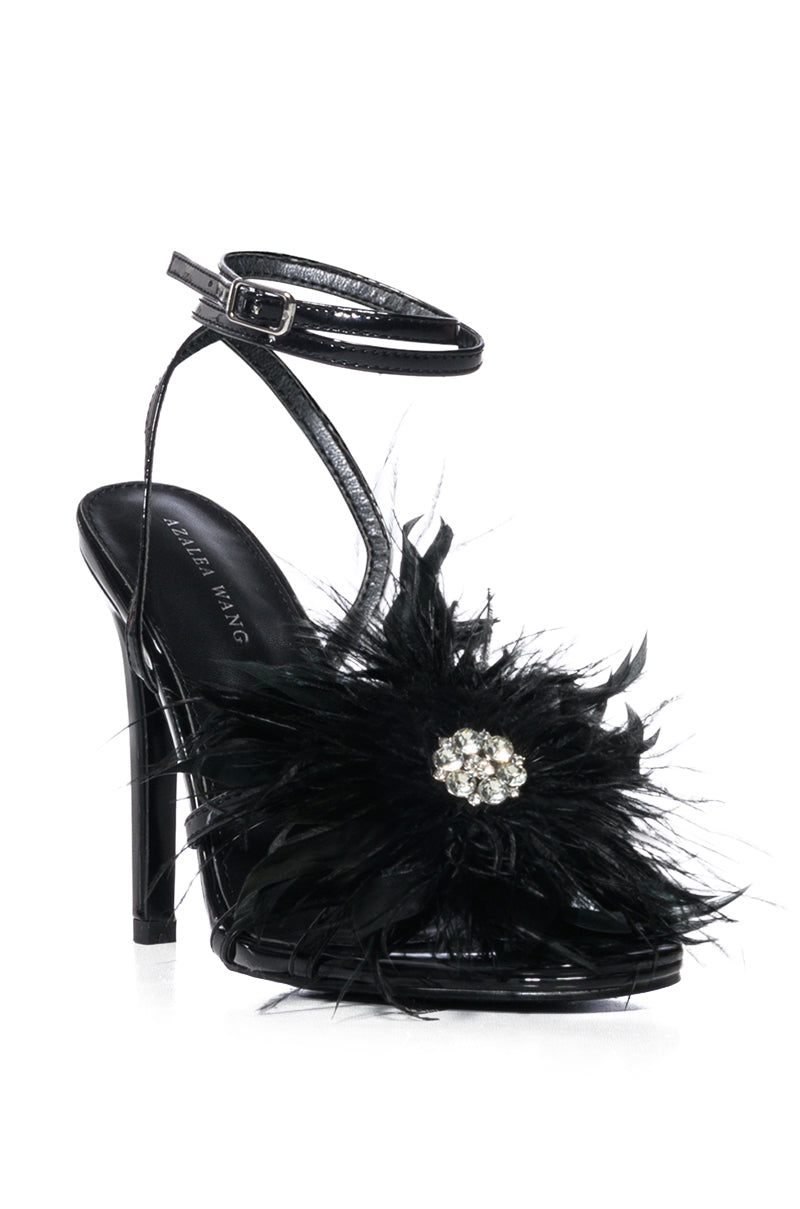 AZALEA WANG SANTOS FEATHER FLOWER DECOR SANDAL IN BLACK