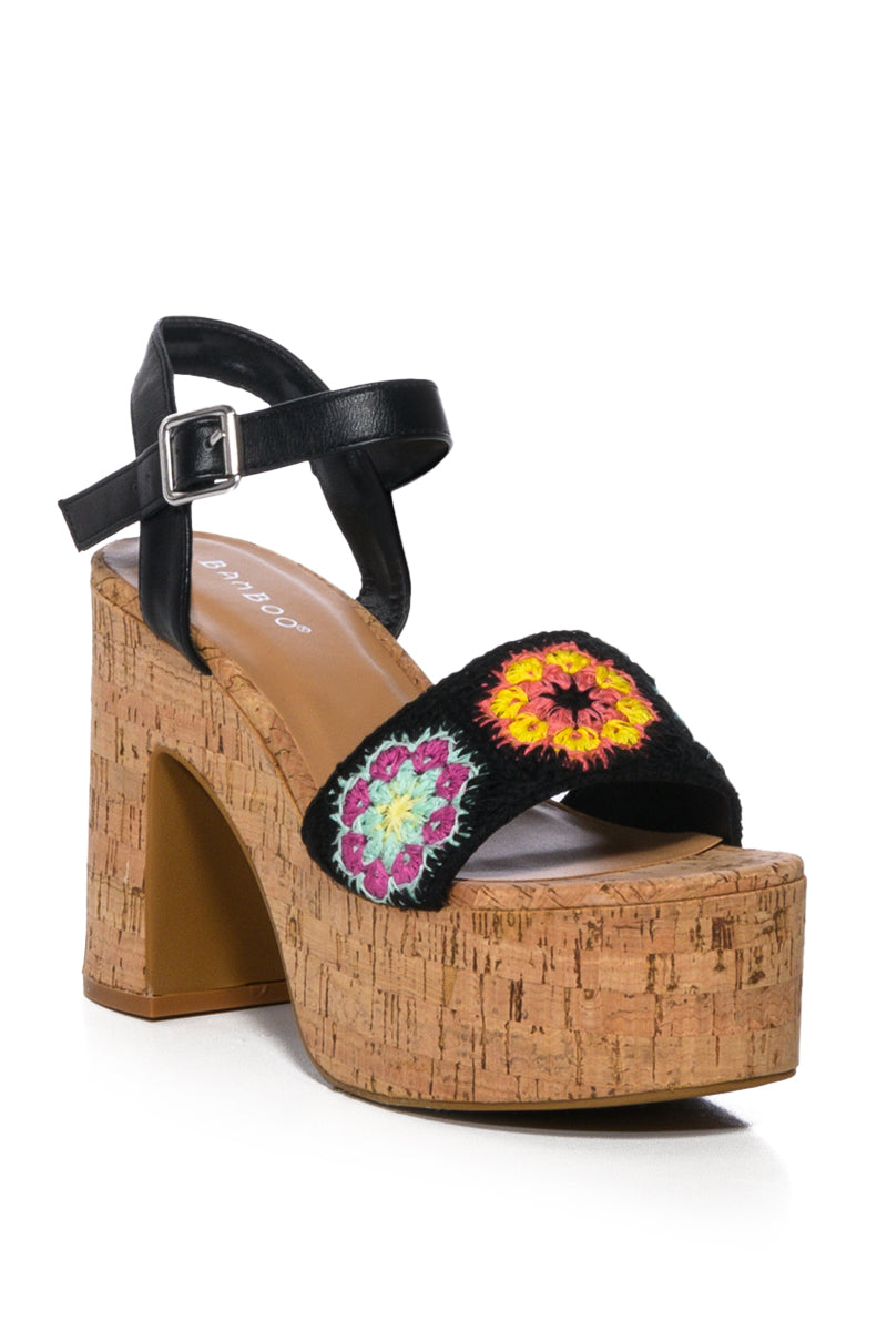 FORTE CHUNKY FLATFORM SANDAL IN BLACKMULTI