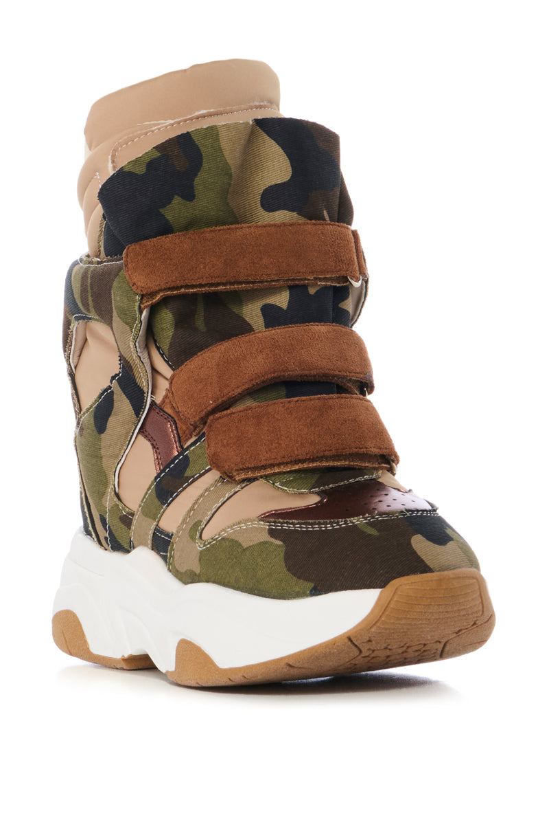 MARANTO CHUNKY CAMO SNEAKER