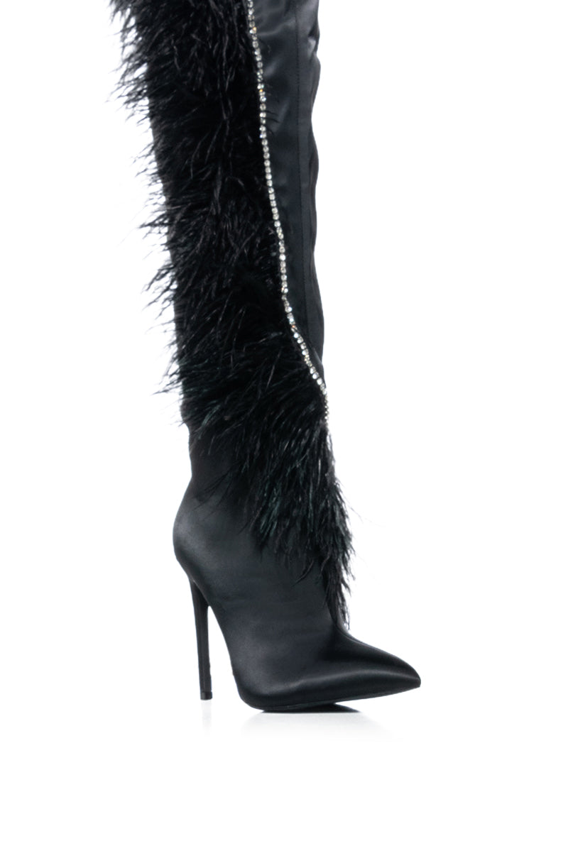 AZALEA WANG AOIFE BLACK FEATHER BOOT