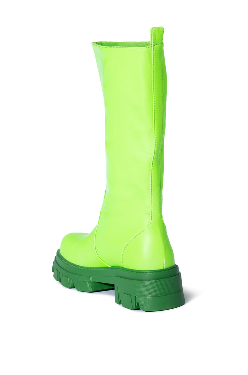 AZALEA WANG REMINGTON MONOCHROME BOOT IN GREEN