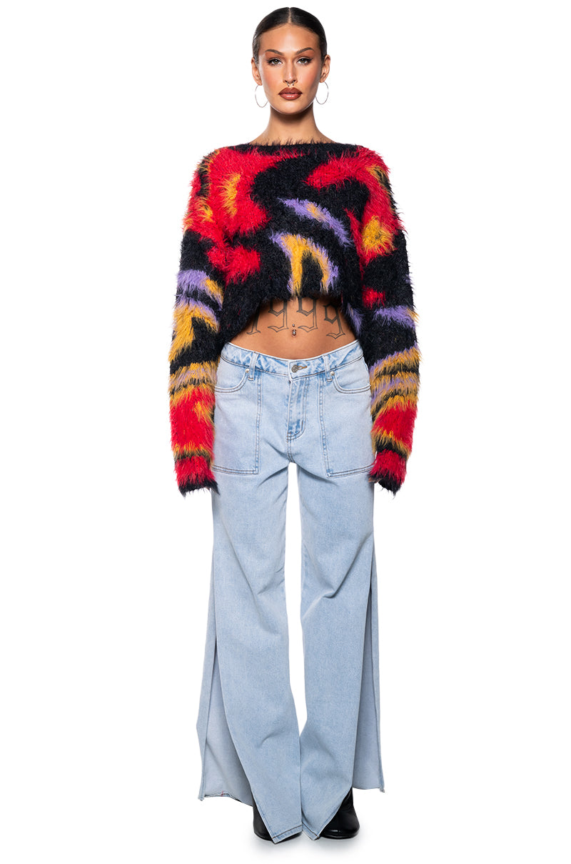 FULL OF CONFIDENCE CROPPED FUZZY SWEATER