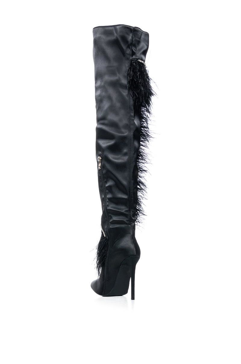 AZALEA WANG AOIFE BLACK FEATHER BOOT