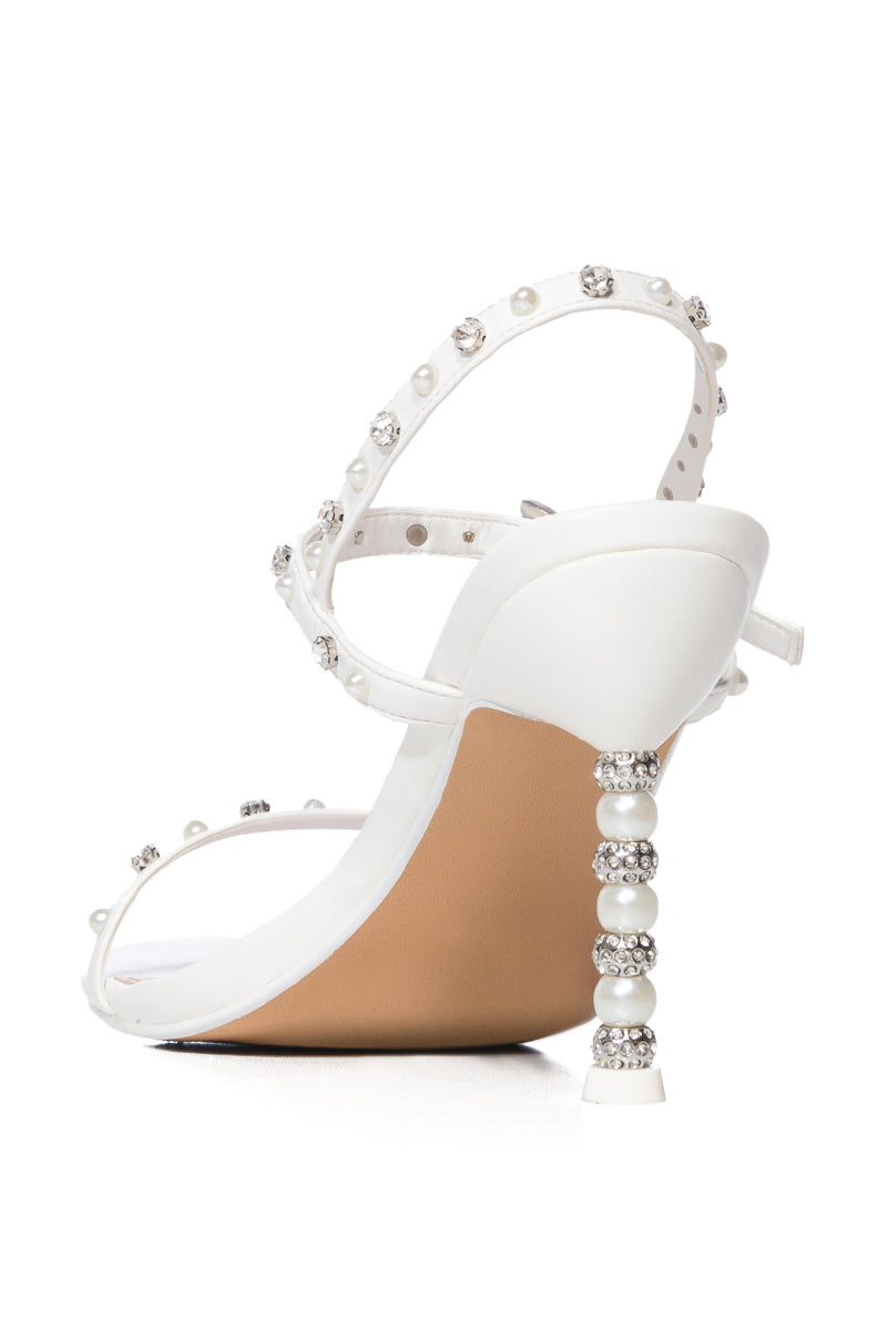 AZALEA WANG KLAVA WHITE SILVER EMBELLISHED SANDAL