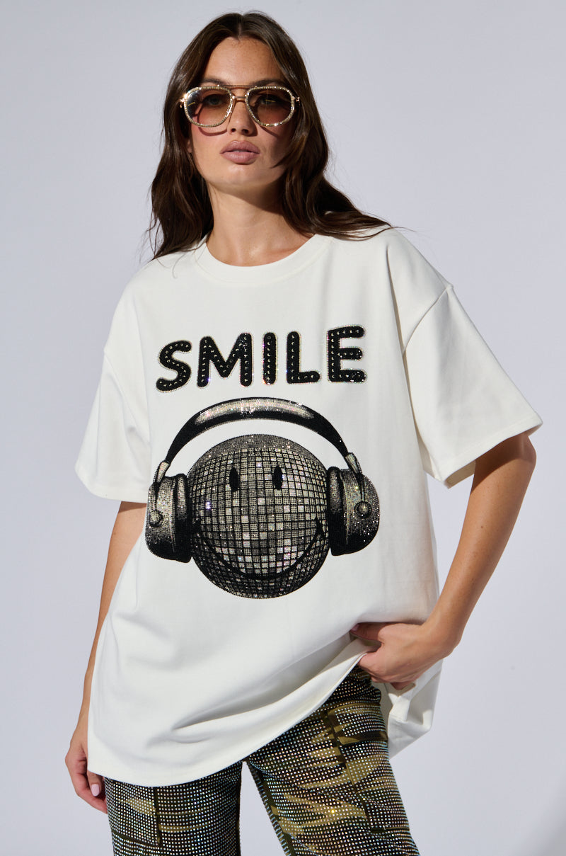 SMILE RHINESTONE DETAIL OVERSIZED TSHIRT IN WHITE