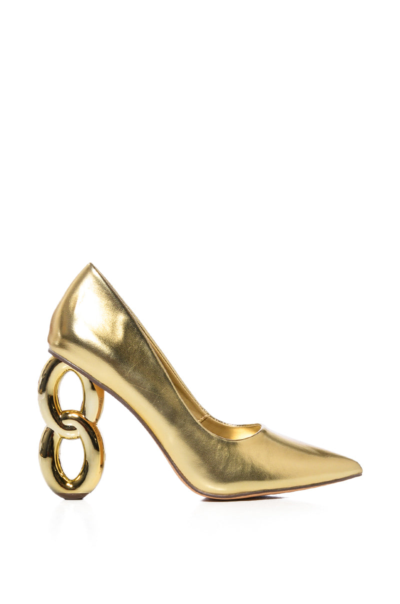 AZALEA WANG CASIANE GOLD CHAIN HEEL PUMP