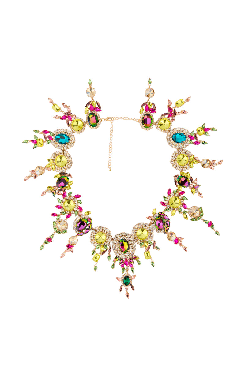 BOOK THE TRIP STATEMENT NECKLACE