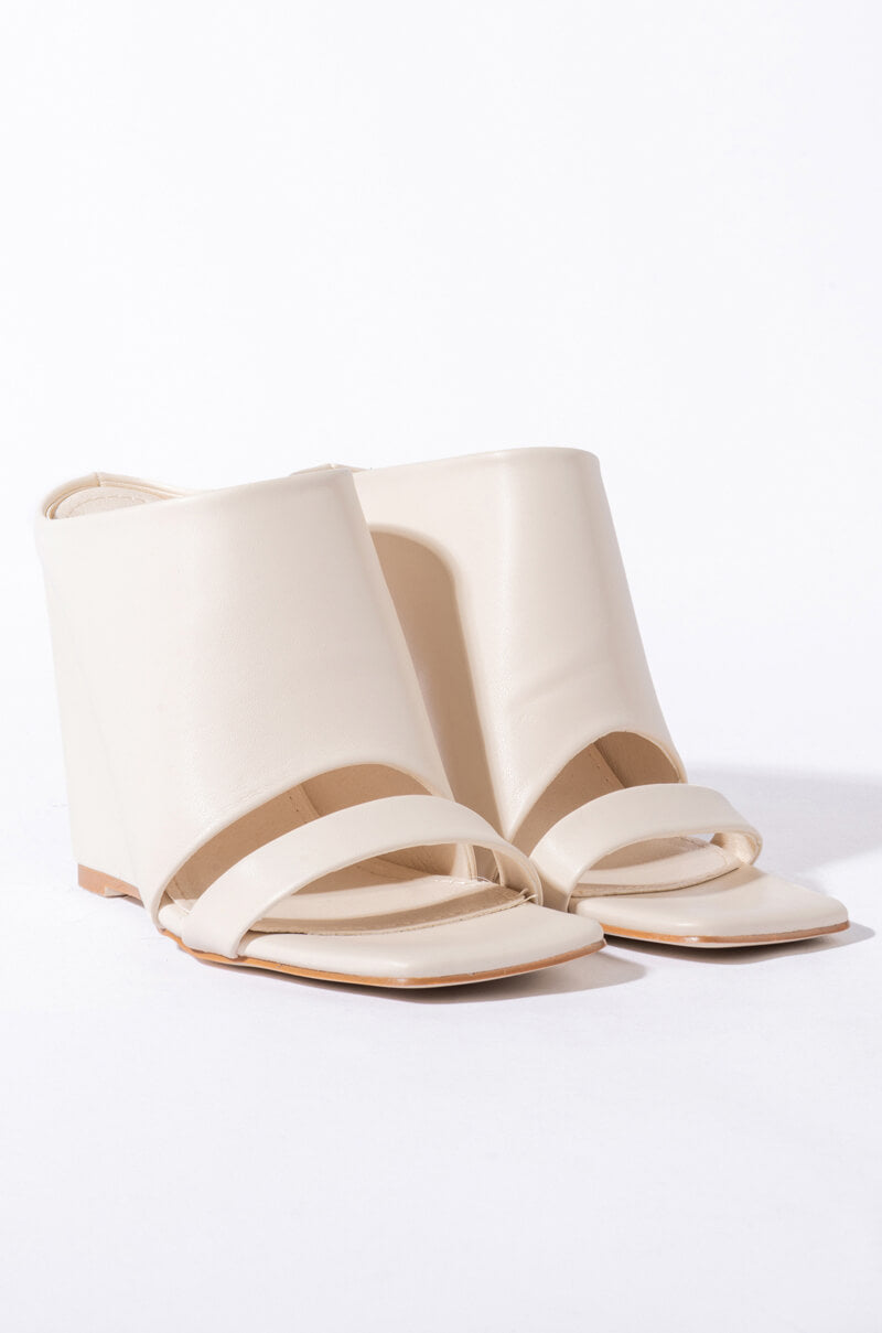 AZALEA WANG JOCELYN SQUARE TOE WEDGE SANDAL IN BONE