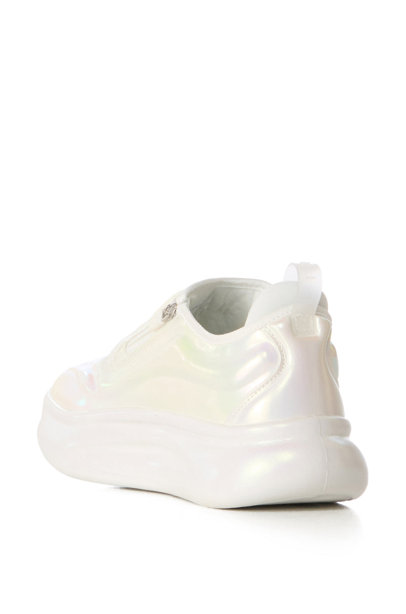 AZALEA WANG FRANCILLE HOLOGRAPHIC FUTURISTIC SNEAKER