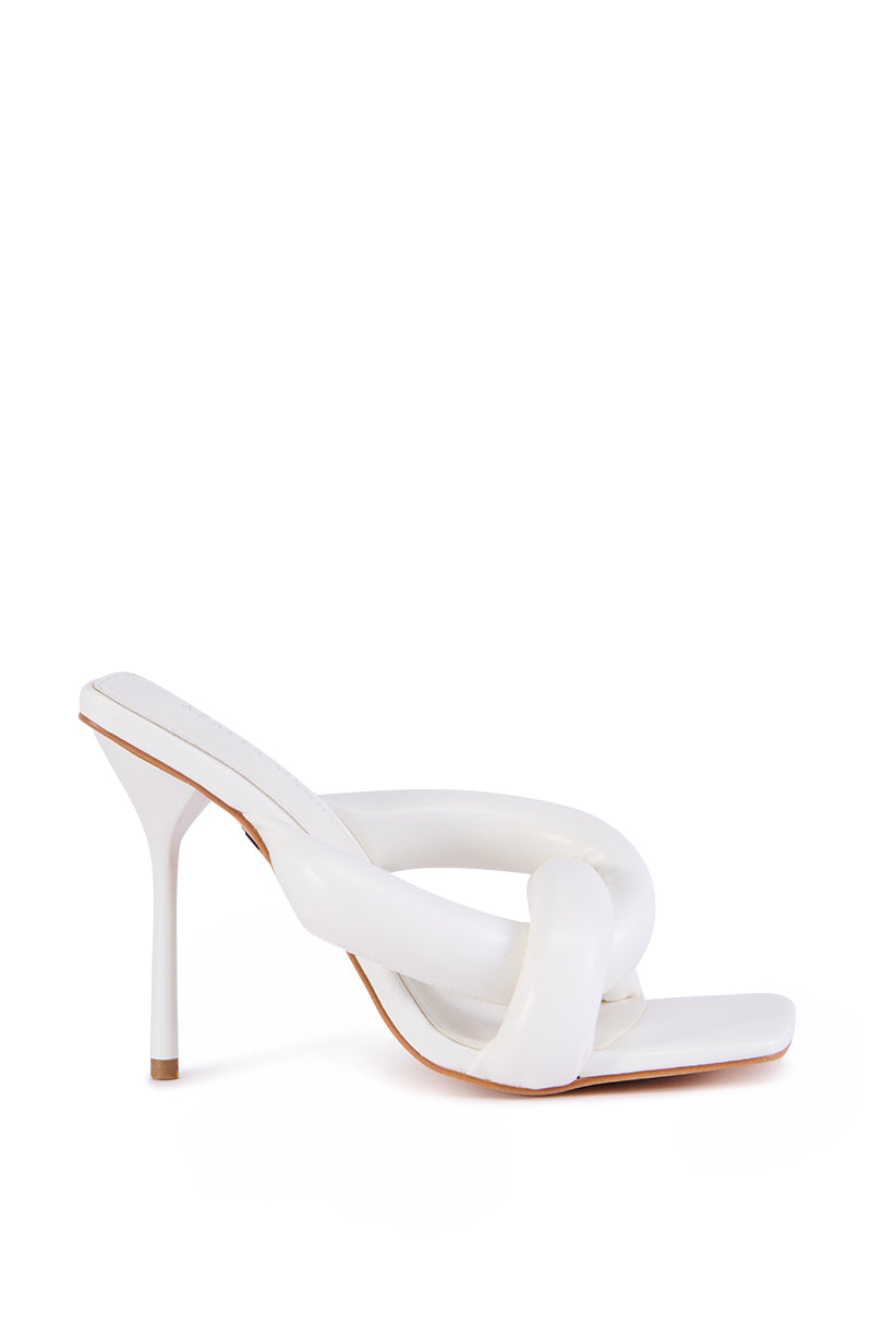 AZALEA WANG CHRISTABEL WHITE PUFF SANDAL