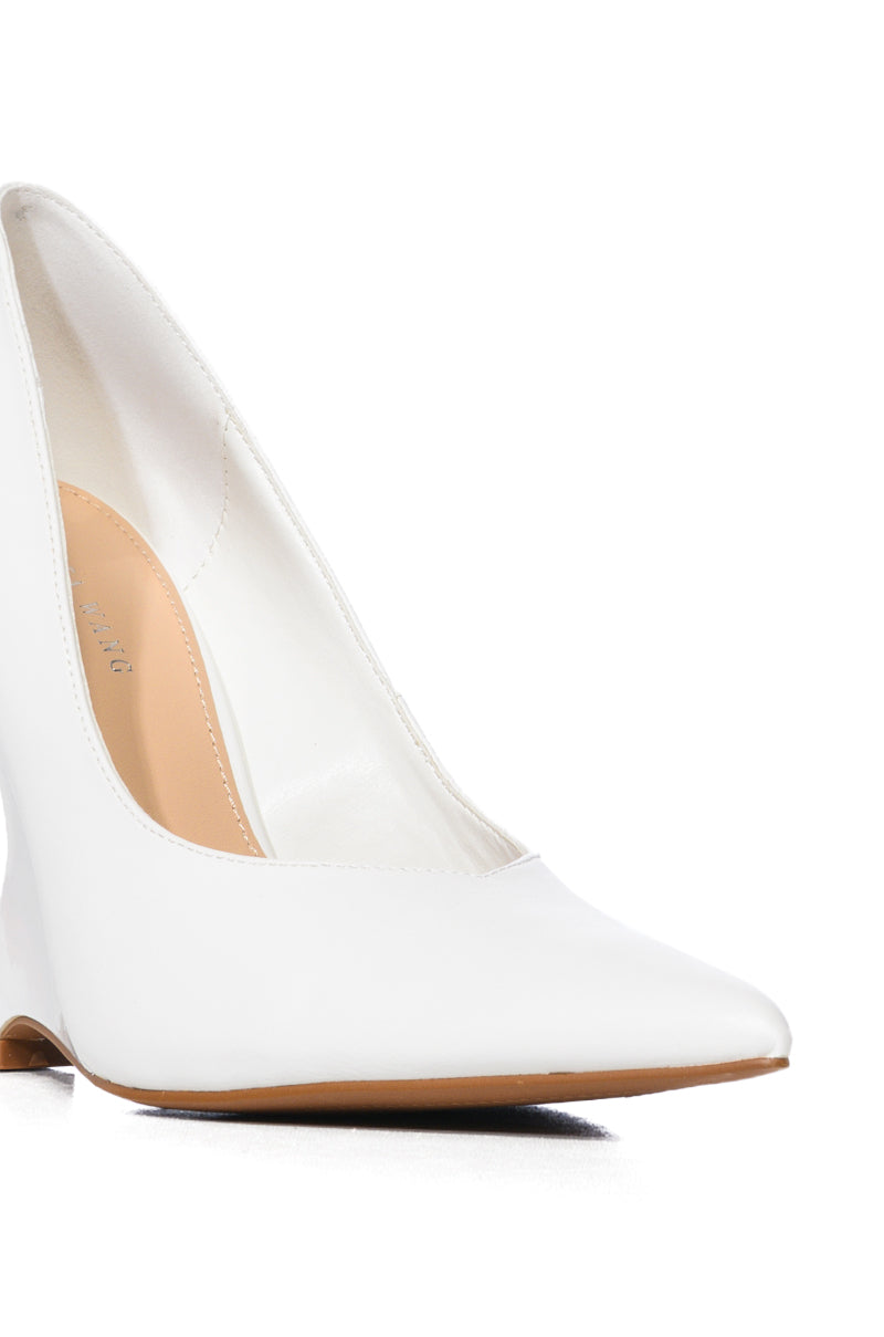 AZALEA WANG TEGWEN WHITE PUMP