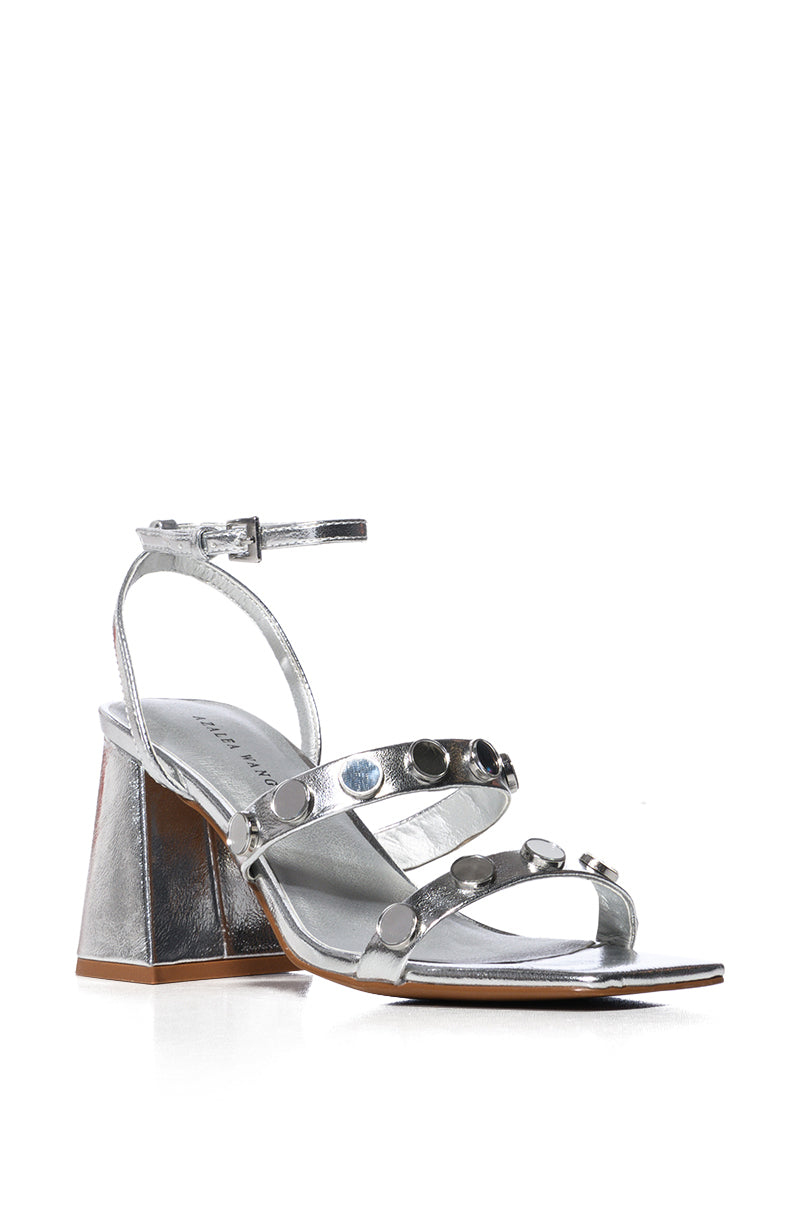 AZALEA WANG EVANGELINE SILVER CHUNKY SANDAL