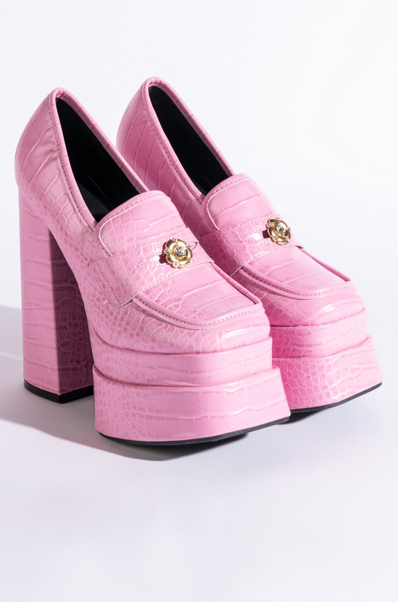 SPICEGIRL CHUNKY CROC LOAFER IN PINK