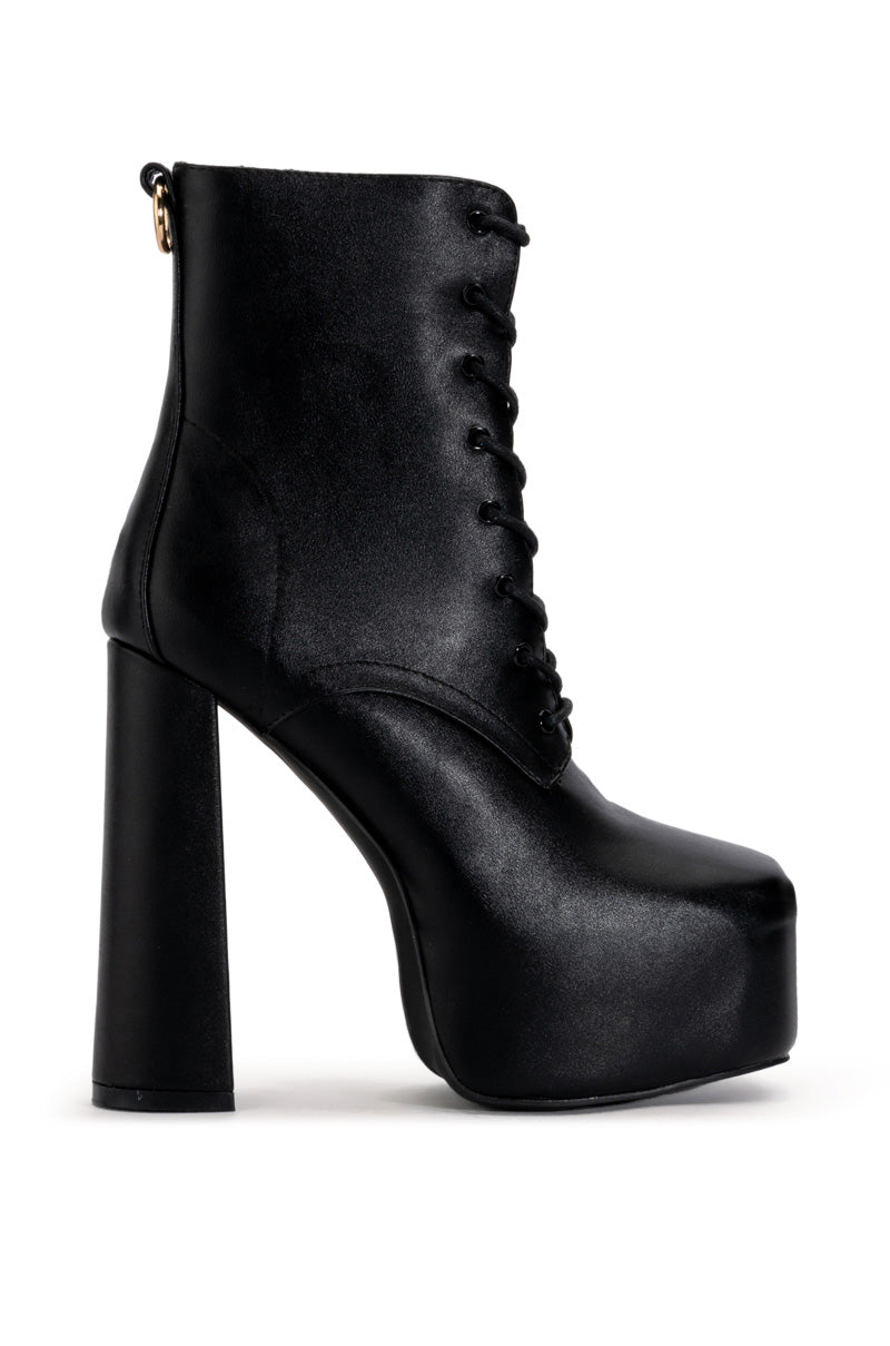 AZALEA WANG NAVEAH BLACK CHUNKY LACE UP BOOTIE IN BLACK