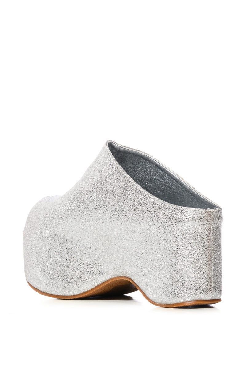 AZALEA WANG LIZZY SILVER CLOG