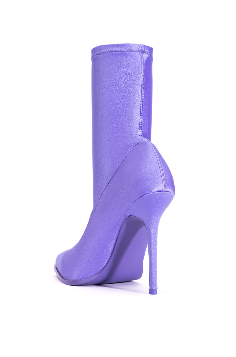AZALEA WANG SERENITY STRETCH BOOTIE IN PERIWINKLE