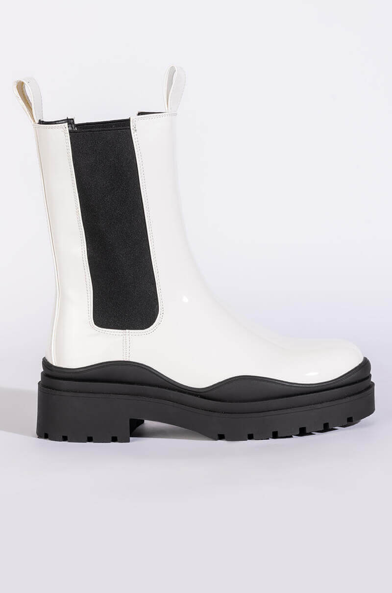 AZALEA WANG GHOSTED FLATFORM CHELSEA BOOT IN BLACK WHITE