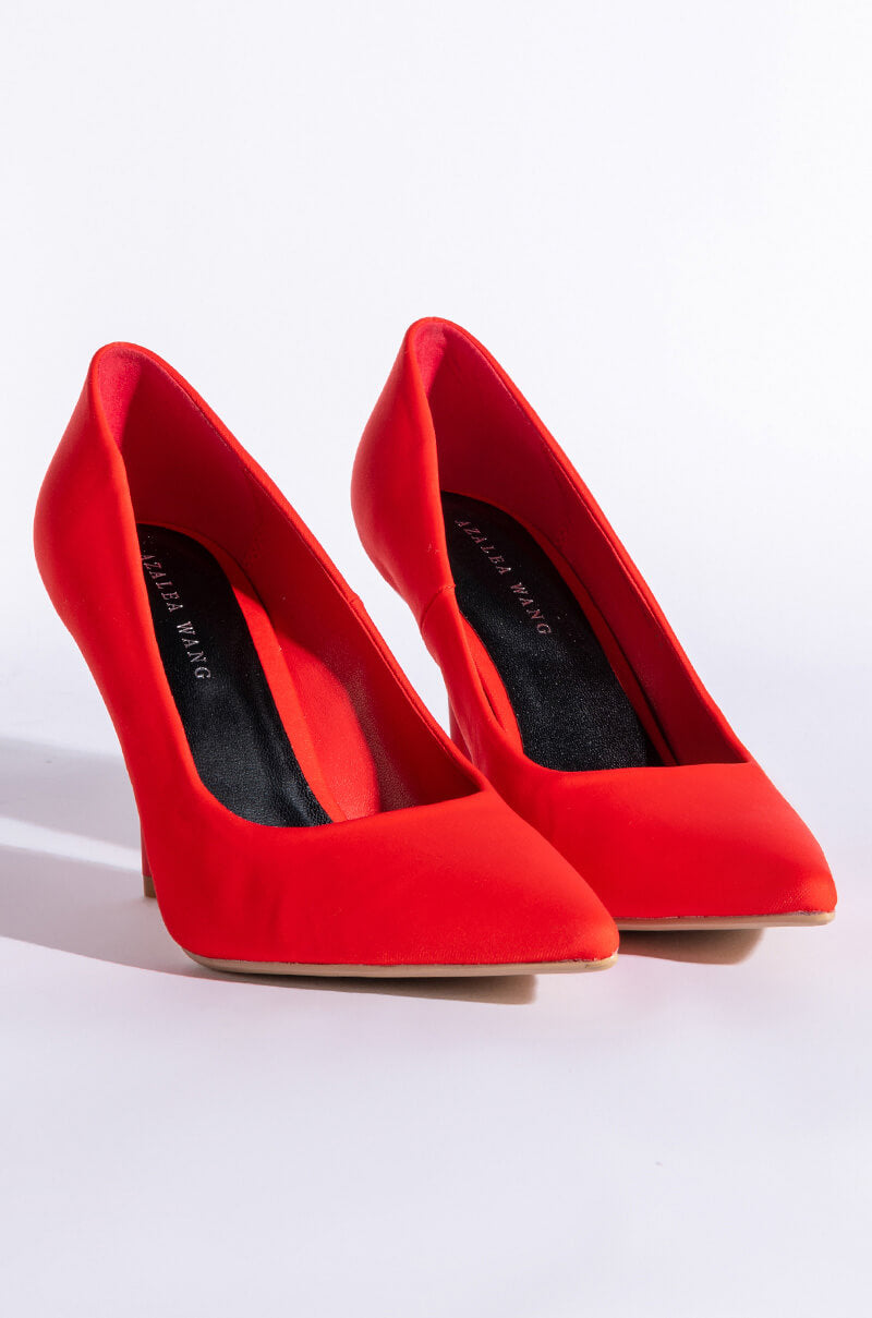 AZALEA WANG BRYNN STILETTO PUMP IN RED