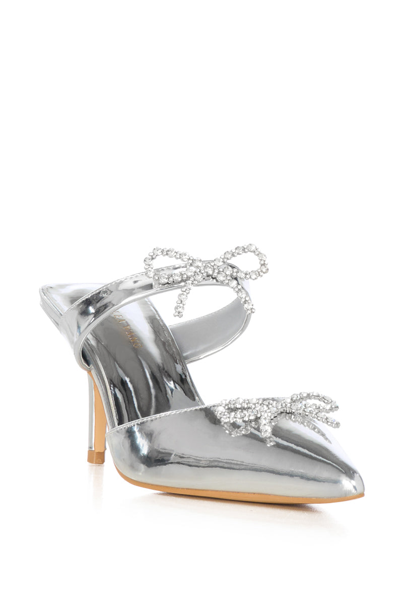 AZALEA WANG CHARLETTE SILVER PUMP