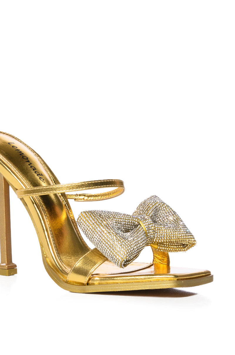 LUMERE BOW MULE IN GOLD