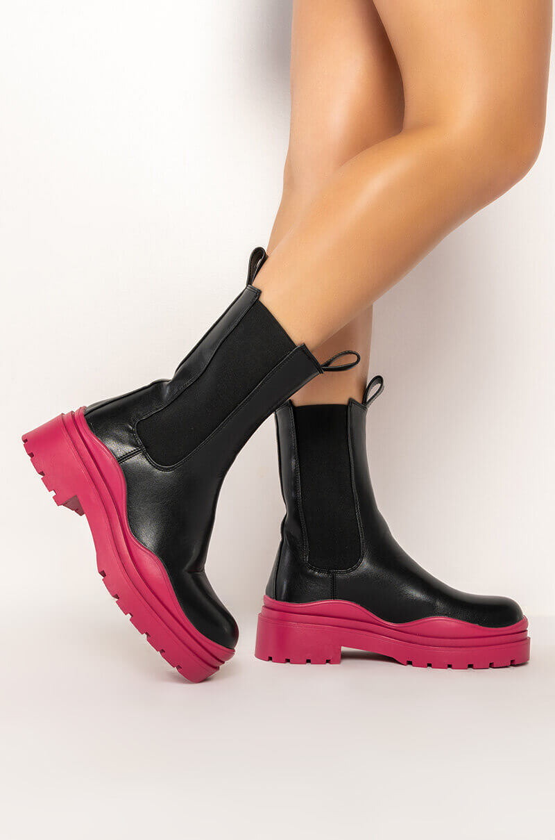 AZALEA WANG GHOSTED FLATFORM CHELSEA BOOT IN FUCHSIA