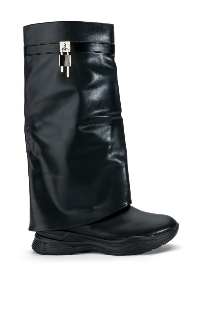 TRIPLE SEC FOLD OVER FLAT BOOT IN BLACK