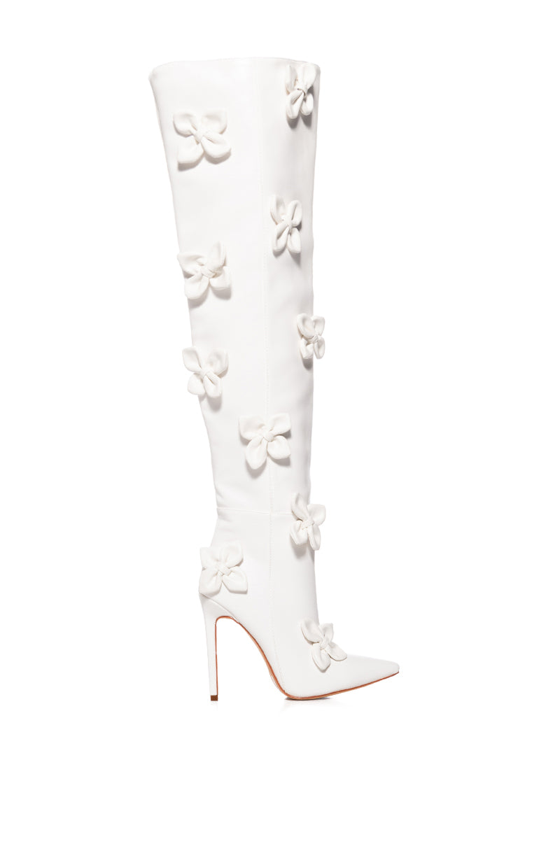 AZALEA WANG EFFIE WHITE FLOWER EMBELLISHED BOOT