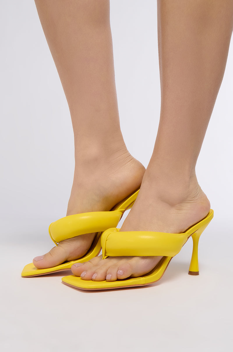 AZALEA WANG KARTIER YELLOW PUFF SANDAL