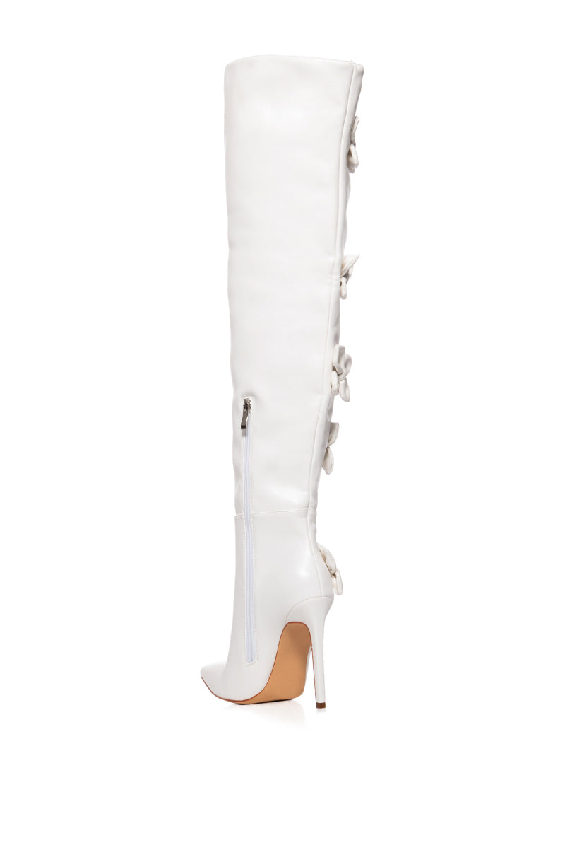 AZALEA WANG EFFIE WHITE FLOWER EMBELLISHED BOOT