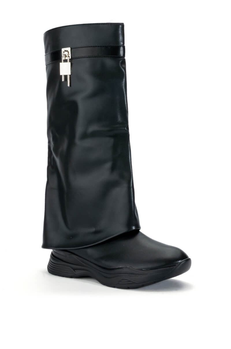 TRIPLE SEC FOLD OVER FLAT BOOT IN BLACK