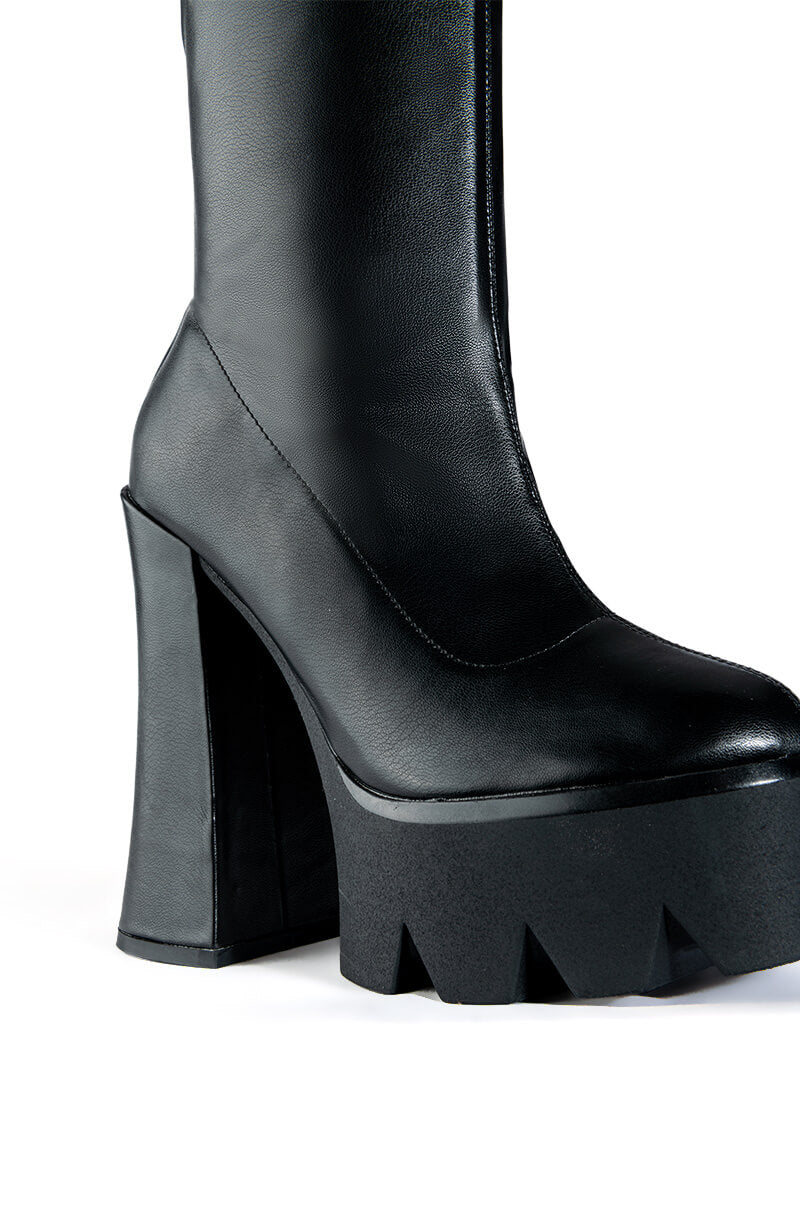 AZALEA WANG TATI CHUNKY BOOT IN BLACK