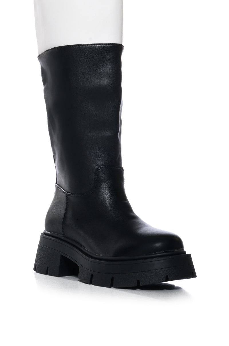 AZALEA WANG QUNTESSENCE BLACK COLORBLOCKED BOOT