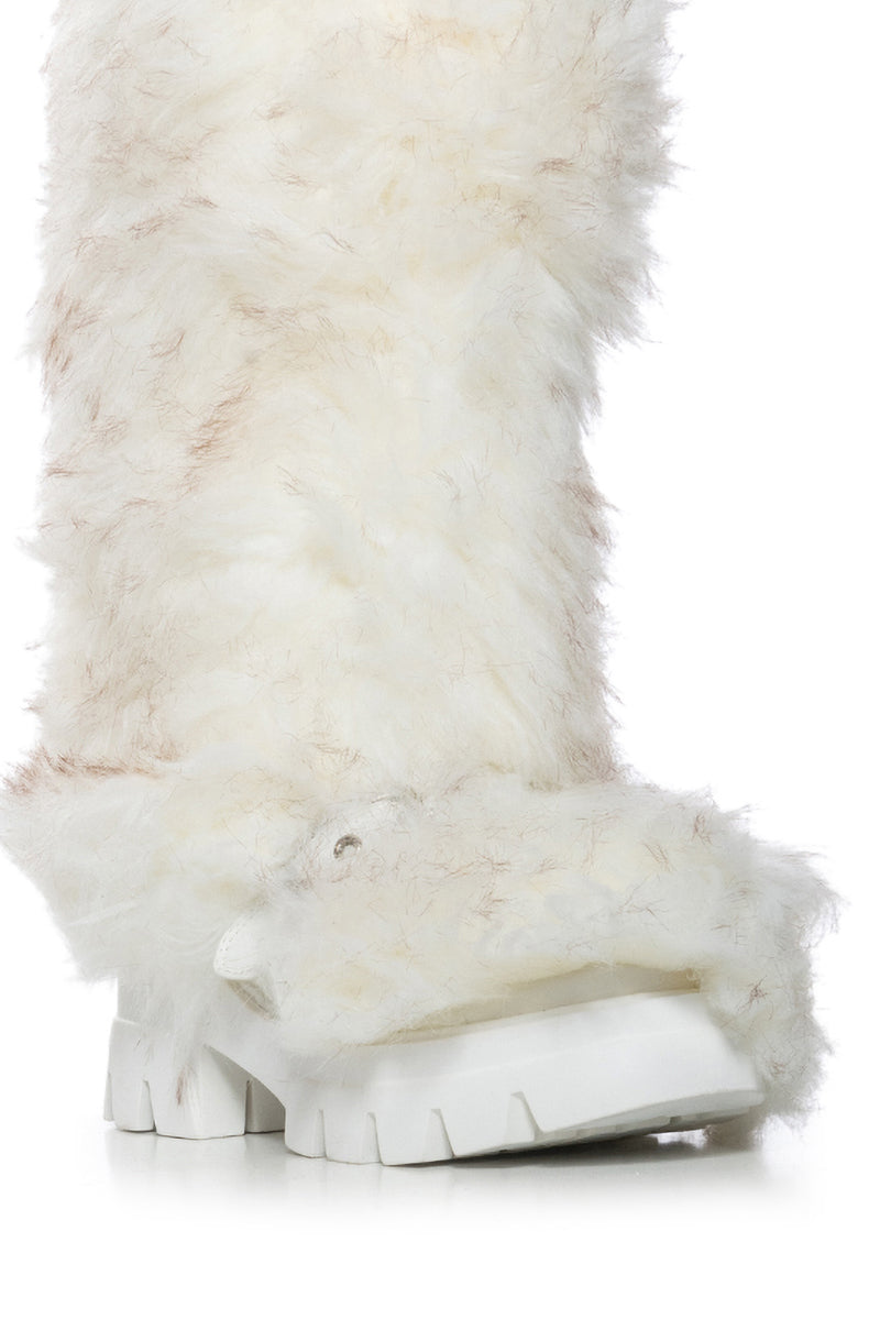 AZALEA WANG TOMMIE WHITE FURRY BOOT