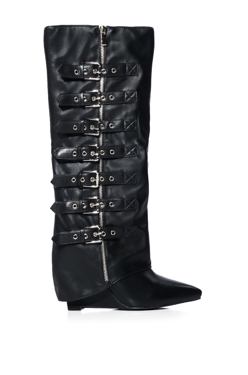 AZALEA WANG RISNA BLACK BUCKLE DETAIL BOOT